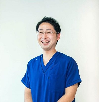 栃内　秀啓
