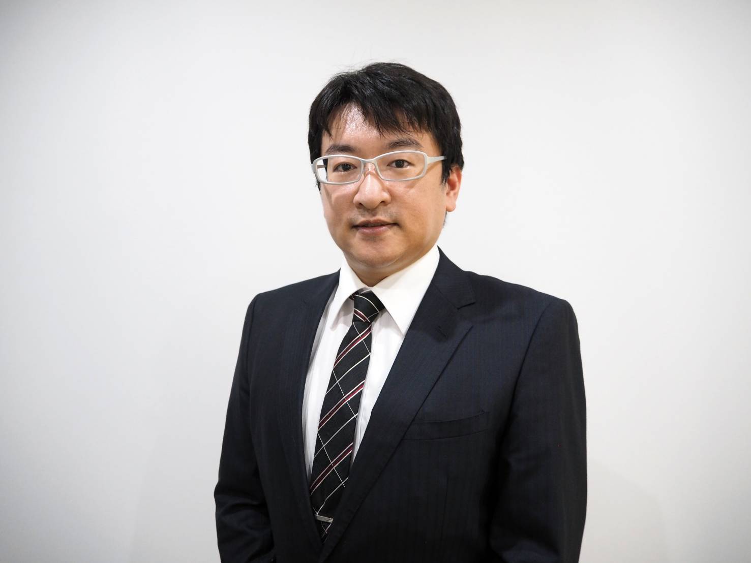 成平　恭一