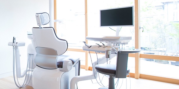 医療法人社団 慈愛会 Yasuda dental clinic west