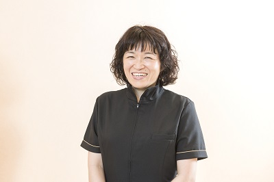 神島　奈穂子