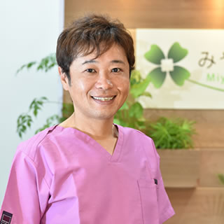 松村　栄治