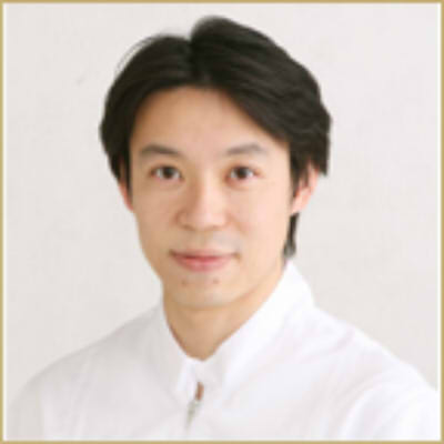 松山 康正