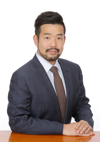牛窪 建介