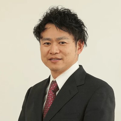 徳倉 圭