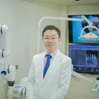 理事長　黒崎 俊一
